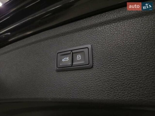 Черный Ауди Ку 5, объемом двигателя 2 л и пробегом 165 тыс. км за 26499 $, фото 12 на Automoto.ua