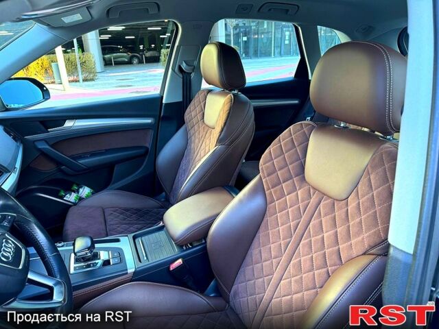 Черный Ауди Ку 5, объемом двигателя 2 л и пробегом 179 тыс. км за 30500 $, фото 9 на Automoto.ua