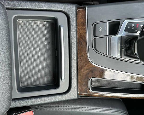 Черный Ауди Ку 5, объемом двигателя 1.98 л и пробегом 132 тыс. км за 23750 $, фото 58 на Automoto.ua