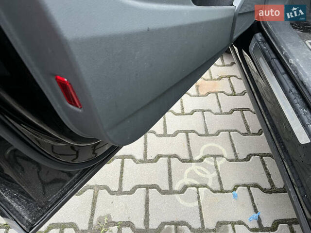 Чорний Ауді Ку 5, об'ємом двигуна 2 л та пробігом 136 тис. км за 18300 $, фото 15 на Automoto.ua