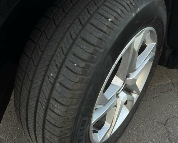 Чорний Ауді Ку 5, об'ємом двигуна 2 л та пробігом 88 тис. км за 22750 $, фото 65 на Automoto.ua