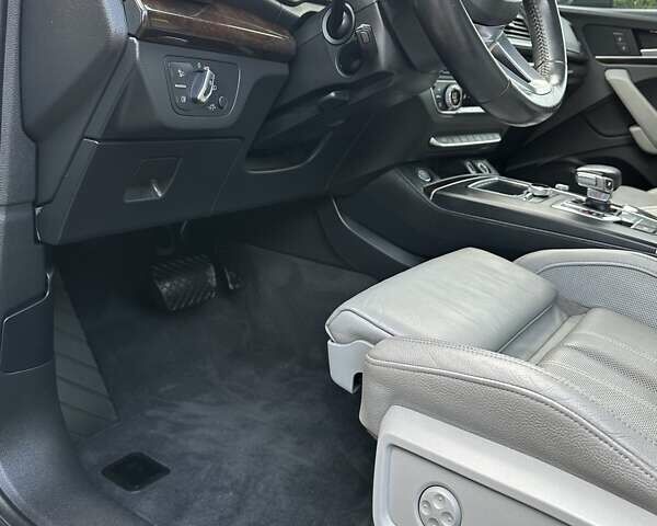 Чорний Ауді Ку 5, об'ємом двигуна 1.98 л та пробігом 195 тис. км за 22700 $, фото 45 на Automoto.ua