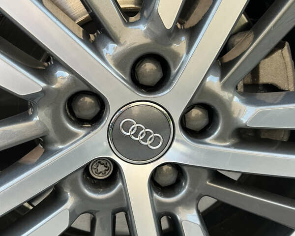 Черный Ауди Ку 5, объемом двигателя 1.97 л и пробегом 96 тыс. км за 39900 $, фото 13 на Automoto.ua