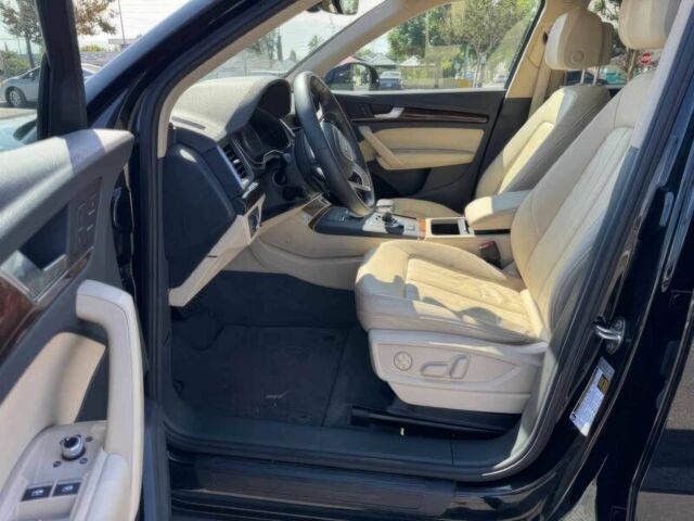 Черный Ауди Ку 5, объемом двигателя 2 л и пробегом 49 тыс. км за 15000 $, фото 9 на Automoto.ua