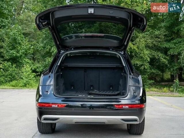 Черный Ауди Ку 5, объемом двигателя 1.98 л и пробегом 142 тыс. км за 19000 $, фото 4 на Automoto.ua