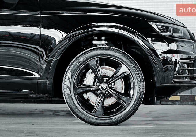 Черный Ауди Ку 5, объемом двигателя 1.98 л и пробегом 68 тыс. км за 28800 $, фото 29 на Automoto.ua