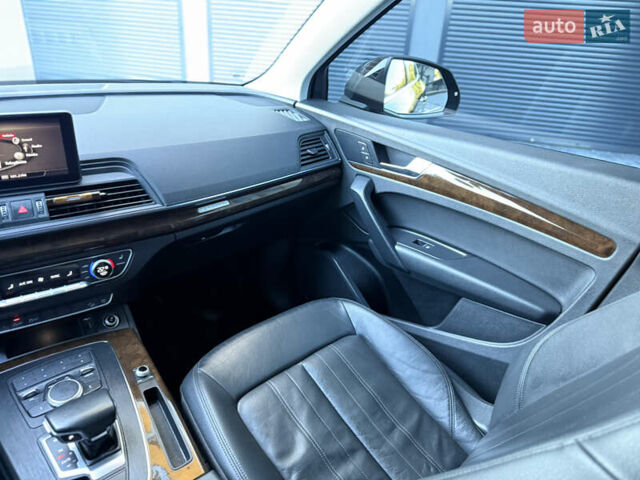 Черный Ауди Ку 5, объемом двигателя 1.98 л и пробегом 152 тыс. км за 22200 $, фото 37 на Automoto.ua