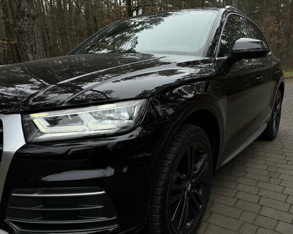 Черный Ауди Ку 5, объемом двигателя 1.98 л и пробегом 100 тыс. км за 25000 $, фото 1 на Automoto.ua