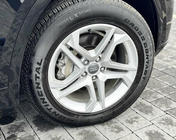 Черный Ауди Ку 5, объемом двигателя 0 л и пробегом 180 тыс. км за 20300 $, фото 29 на Automoto.ua