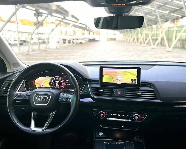 Черный Ауди Ку 5, объемом двигателя 1.98 л и пробегом 112 тыс. км за 23000 $, фото 8 на Automoto.ua