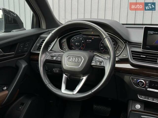 Черный Ауди Ку 5, объемом двигателя 1.98 л и пробегом 200 тыс. км за 25900 $, фото 24 на Automoto.ua