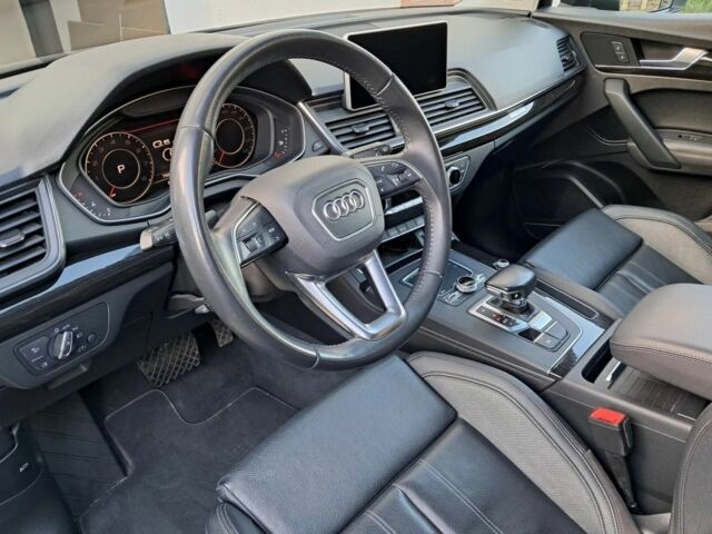 Черный Ауди Ку 5, объемом двигателя 2 л и пробегом 73 тыс. км за 15999 $, фото 9 на Automoto.ua