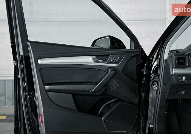 Черный Ауди Ку 5, объемом двигателя 1.98 л и пробегом 68 тыс. км за 28800 $, фото 33 на Automoto.ua