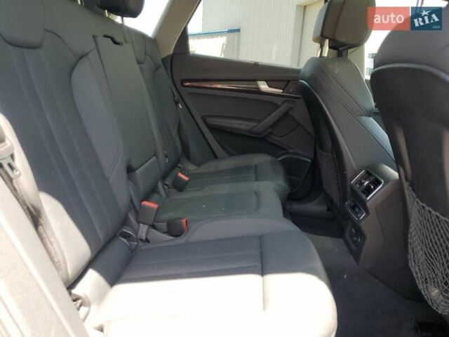 Черный Ауди Ку 5, объемом двигателя 2 л и пробегом 57 тыс. км за 9300 $, фото 10 на Automoto.ua