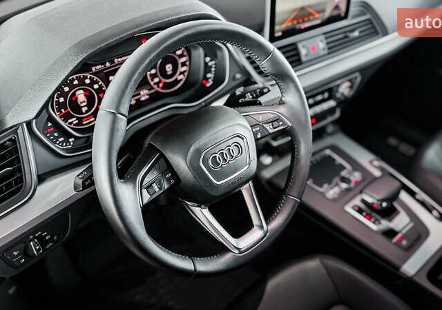 Черный Ауди Ку 5, объемом двигателя 1.98 л и пробегом 68 тыс. км за 28800 $, фото 39 на Automoto.ua