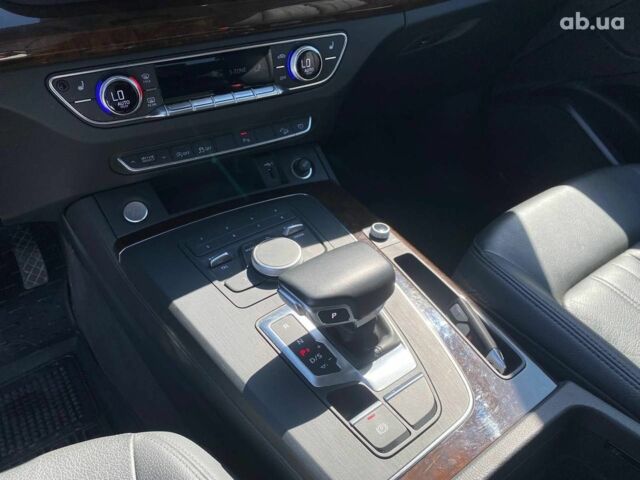 Черный Ауди Ку 5, объемом двигателя 2 л и пробегом 22 тыс. км за 30490 $, фото 22 на Automoto.ua