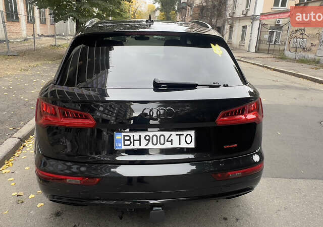 Черный Ауди Ку 5, объемом двигателя 1.98 л и пробегом 81 тыс. км за 28000 $, фото 2 на Automoto.ua