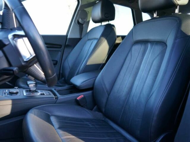 Чорний Ауді Ку 5, об'ємом двигуна 2 л та пробігом 50 тис. км за 8200 $, фото 6 на Automoto.ua