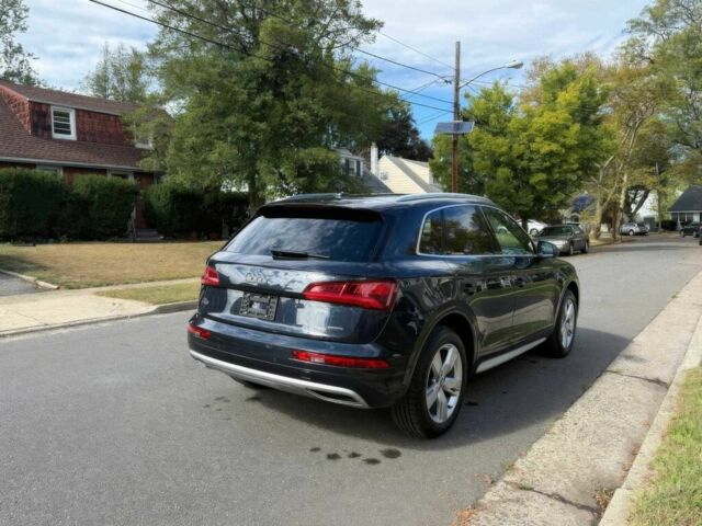 Чорний Ауді Ку 5, об'ємом двигуна 2 л та пробігом 43 тис. км за 18000 $, фото 4 на Automoto.ua