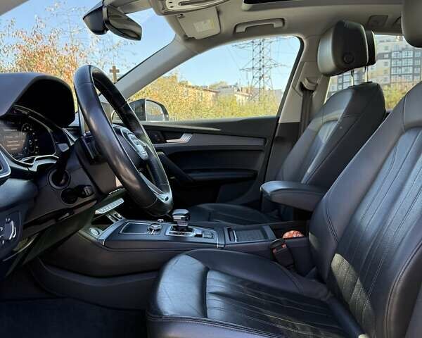 Ауди Ку 5 2019 в Ивано-Франковске на Automoto.ua Черный Ауди Ку 5, объемом двигателя 1.98 л и пробегом 105 тыс. км за 26300 $, фото 17 на Automoto.ua