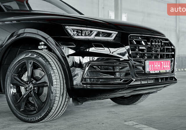 Черный Ауди Ку 5, объемом двигателя 1.98 л и пробегом 68 тыс. км за 28800 $, фото 6 на Automoto.ua