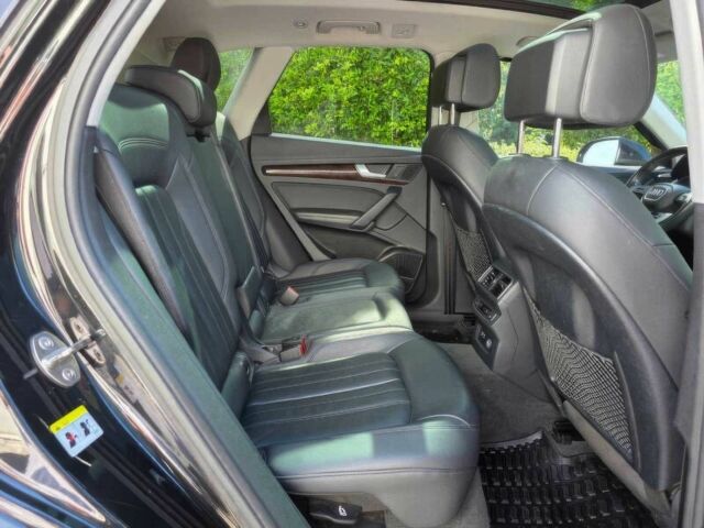 Чорний Ауді Ку 5, об'ємом двигуна 2 л та пробігом 50 тис. км за 16100 $, фото 16 на Automoto.ua