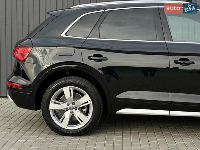 Черный Ауди Ку 5, объемом двигателя 1.98 л и пробегом 200 тыс. км за 25900 $, фото 6 на Automoto.ua