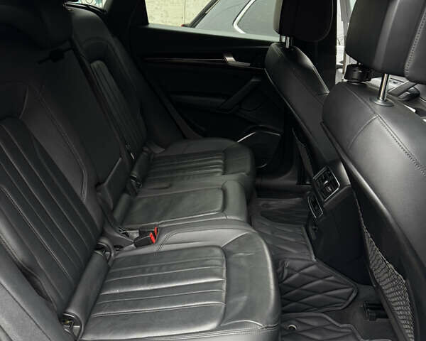 Черный Ауди Ку 5, объемом двигателя 1.98 л и пробегом 100 тыс. км за 25000 $, фото 17 на Automoto.ua