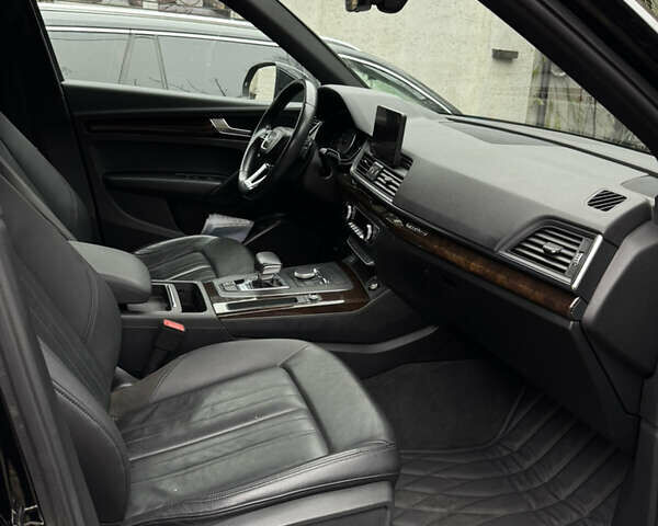 Черный Ауди Ку 5, объемом двигателя 1.98 л и пробегом 100 тыс. км за 25000 $, фото 19 на Automoto.ua