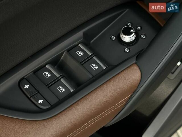 Черный Ауди Ку 5, объемом двигателя 1.98 л и пробегом 200 тыс. км за 25900 $, фото 28 на Automoto.ua