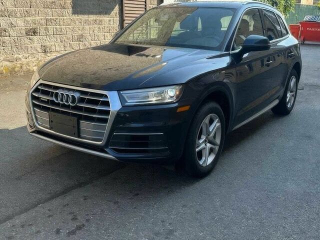 Чорний Ауді Ку 5, об'ємом двигуна 2 л та пробігом 38 тис. км за 15000 $, фото 2 на Automoto.ua