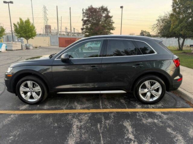 Черный Ауди Ку 5, объемом двигателя 2 л и пробегом 33 тыс. км за 13300 $, фото 3 на Automoto.ua