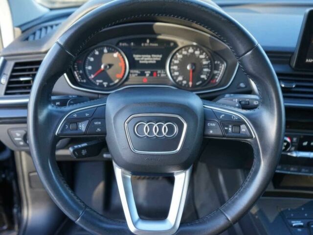 Чорний Ауді Ку 5, об'ємом двигуна 2 л та пробігом 50 тис. км за 8200 $, фото 11 на Automoto.ua