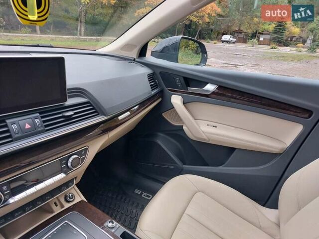 Чорний Ауді Ку 5, об'ємом двигуна 1.98 л та пробігом 83 тис. км за 28500 $, фото 3 на Automoto.ua