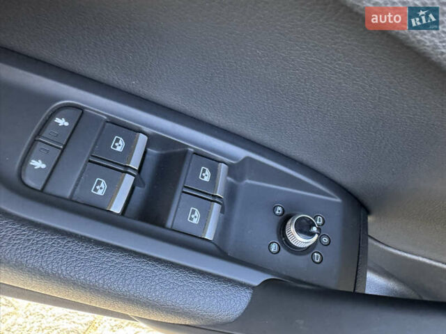 Черный Ауди Ку 5, объемом двигателя 2 л и пробегом 96 тыс. км за 25900 $, фото 21 на Automoto.ua