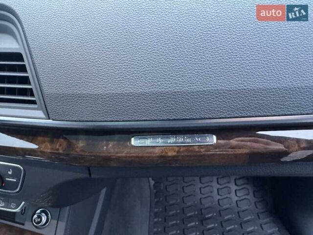 Черный Ауди Ку 5, объемом двигателя 1.98 л и пробегом 86 тыс. км за 28900 $, фото 47 на Automoto.ua