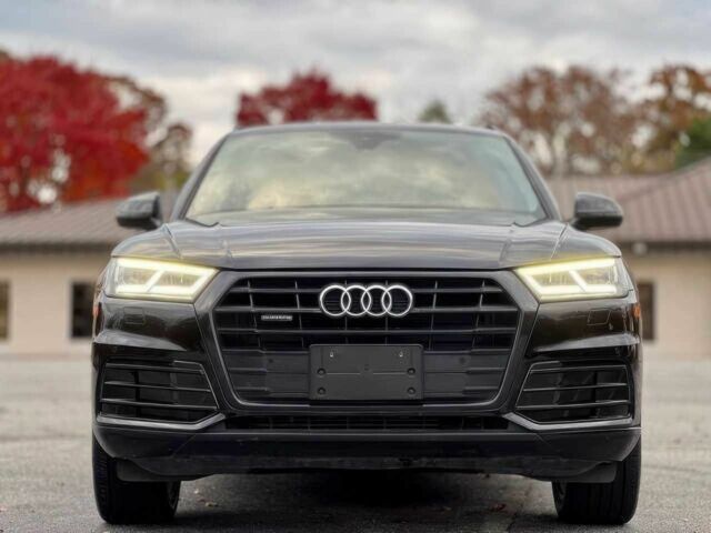 Черный Ауди Ку 5, объемом двигателя 2 л и пробегом 35 тыс. км за 7200 $, фото 1 на Automoto.ua