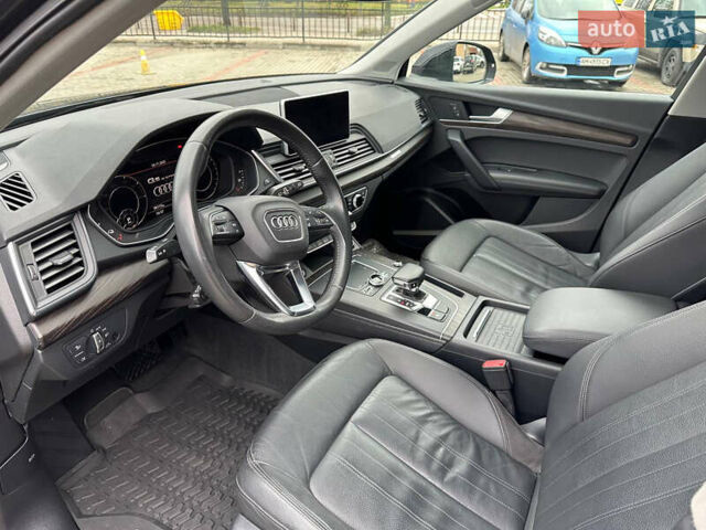 Черный Ауди Ку 5, объемом двигателя 1.98 л и пробегом 96 тыс. км за 33900 $, фото 4 на Automoto.ua