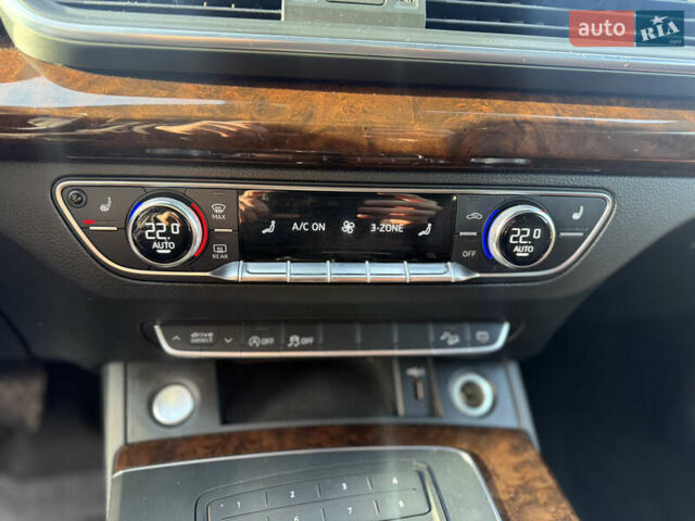 Чорний Ауді Ку 5, об'ємом двигуна 2 л та пробігом 147 тис. км за 22500 $, фото 23 на Automoto.ua