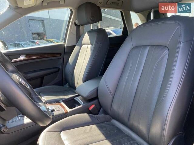 Черный Ауди Ку 5, объемом двигателя 2 л и пробегом 22 тыс. км за 30490 $, фото 26 на Automoto.ua
