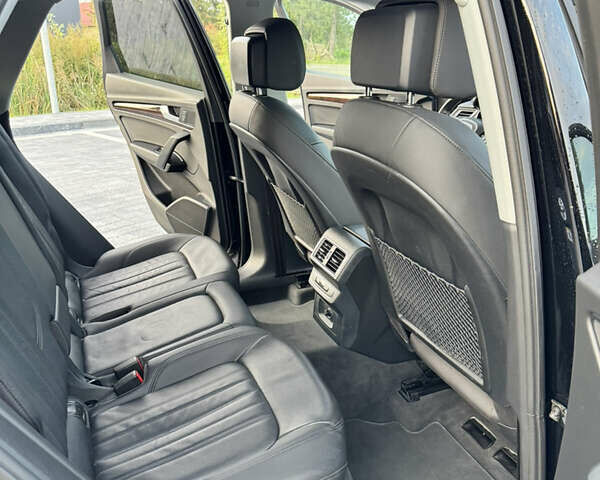 Черный Ауди Ку 5, объемом двигателя 0 л и пробегом 180 тыс. км за 20300 $, фото 42 на Automoto.ua