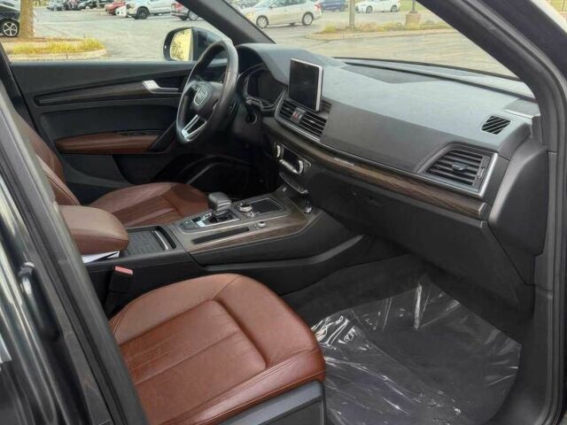 Черный Ауди Ку 5, объемом двигателя 2 л и пробегом 33 тыс. км за 13300 $, фото 8 на Automoto.ua