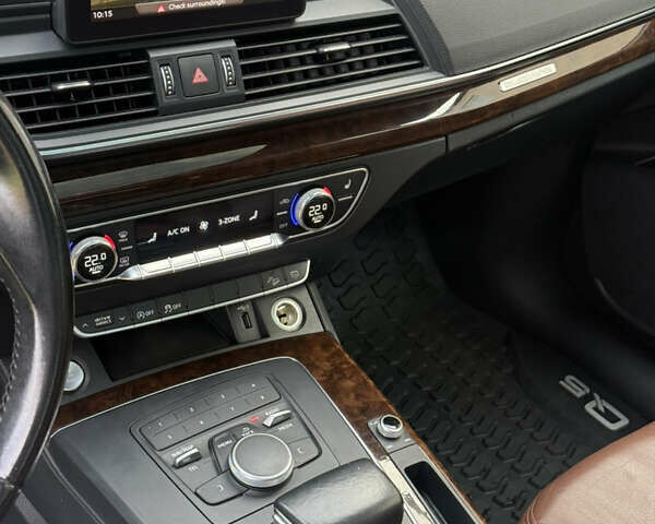 Чорний Ауді Ку 5, об'ємом двигуна 2 л та пробігом 147 тис. км за 22500 $, фото 18 на Automoto.ua