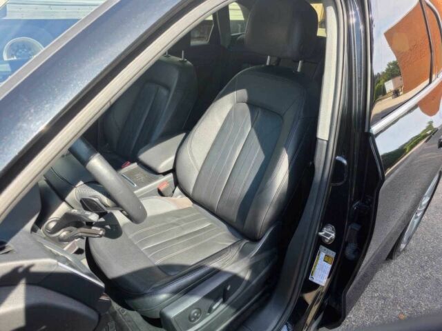 Чорний Ауді Ку 5, об'ємом двигуна 2 л та пробігом 50 тис. км за 16100 $, фото 12 на Automoto.ua