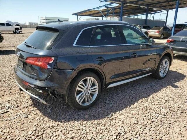 Черный Ауди Ку 5, объемом двигателя 2 л и пробегом 56 тыс. км за 11000 $, фото 4 на Automoto.ua