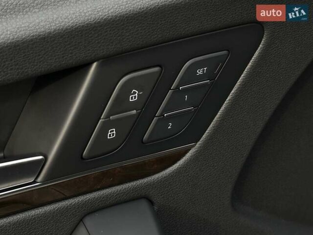 Черный Ауди Ку 5, объемом двигателя 1.98 л и пробегом 200 тыс. км за 25900 $, фото 27 на Automoto.ua