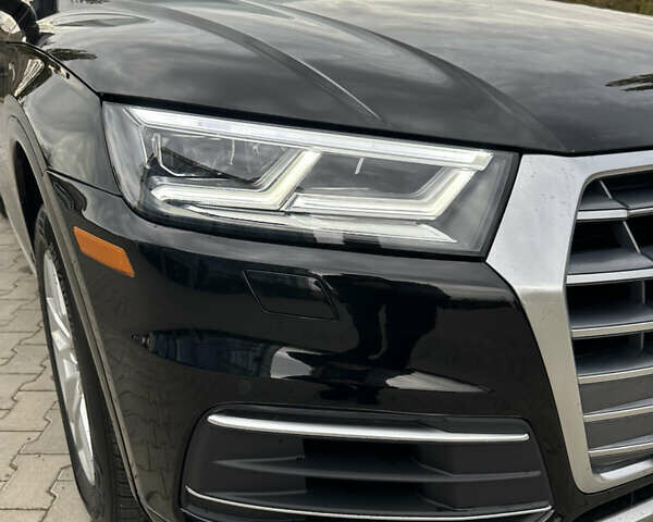 Черный Ауди Ку 5, объемом двигателя 2 л и пробегом 200 тыс. км за 19200 $, фото 27 на Automoto.ua