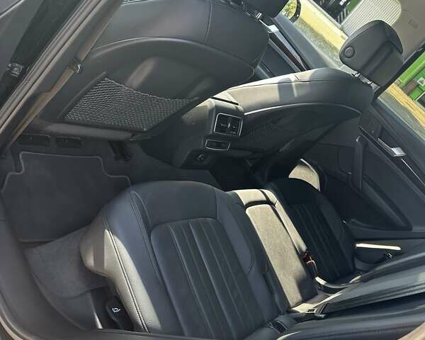 Чорний Ауді Ку 5, об'ємом двигуна 2 л та пробігом 73 тис. км за 25000 $, фото 14 на Automoto.ua