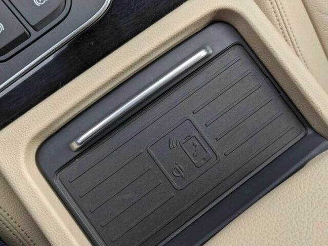 Черный Ауди Ку 5, объемом двигателя 2 л и пробегом 96 тыс. км за 15000 $, фото 8 на Automoto.ua