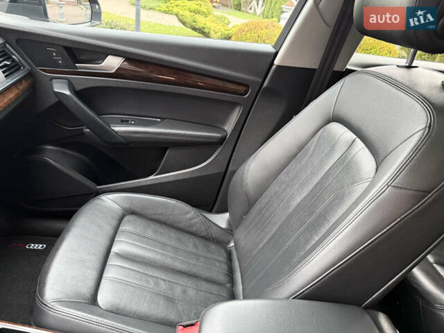 Черный Ауди Ку 5, объемом двигателя 2 л и пробегом 143 тыс. км за 25300 $, фото 83 на Automoto.ua